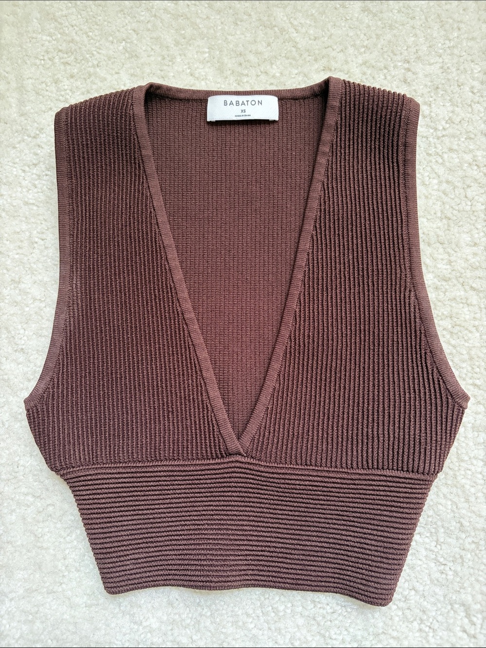 Brown Babaton Deep V Ribbed Knit Crop Top